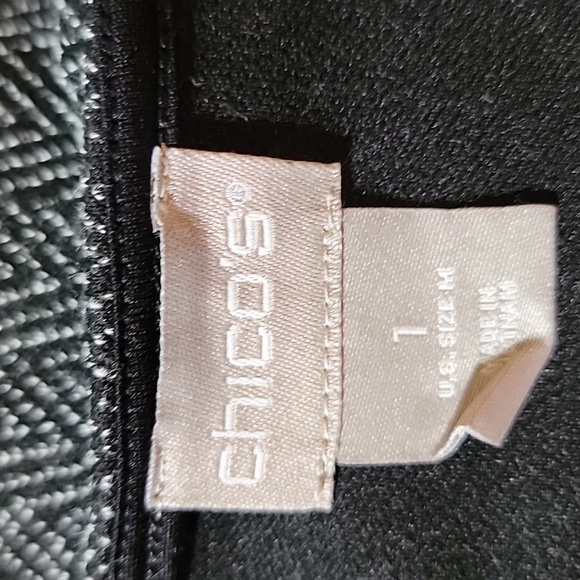 Chico's Textured Asymmetrical Tunic- size Med (1) - Picture 4 of 6